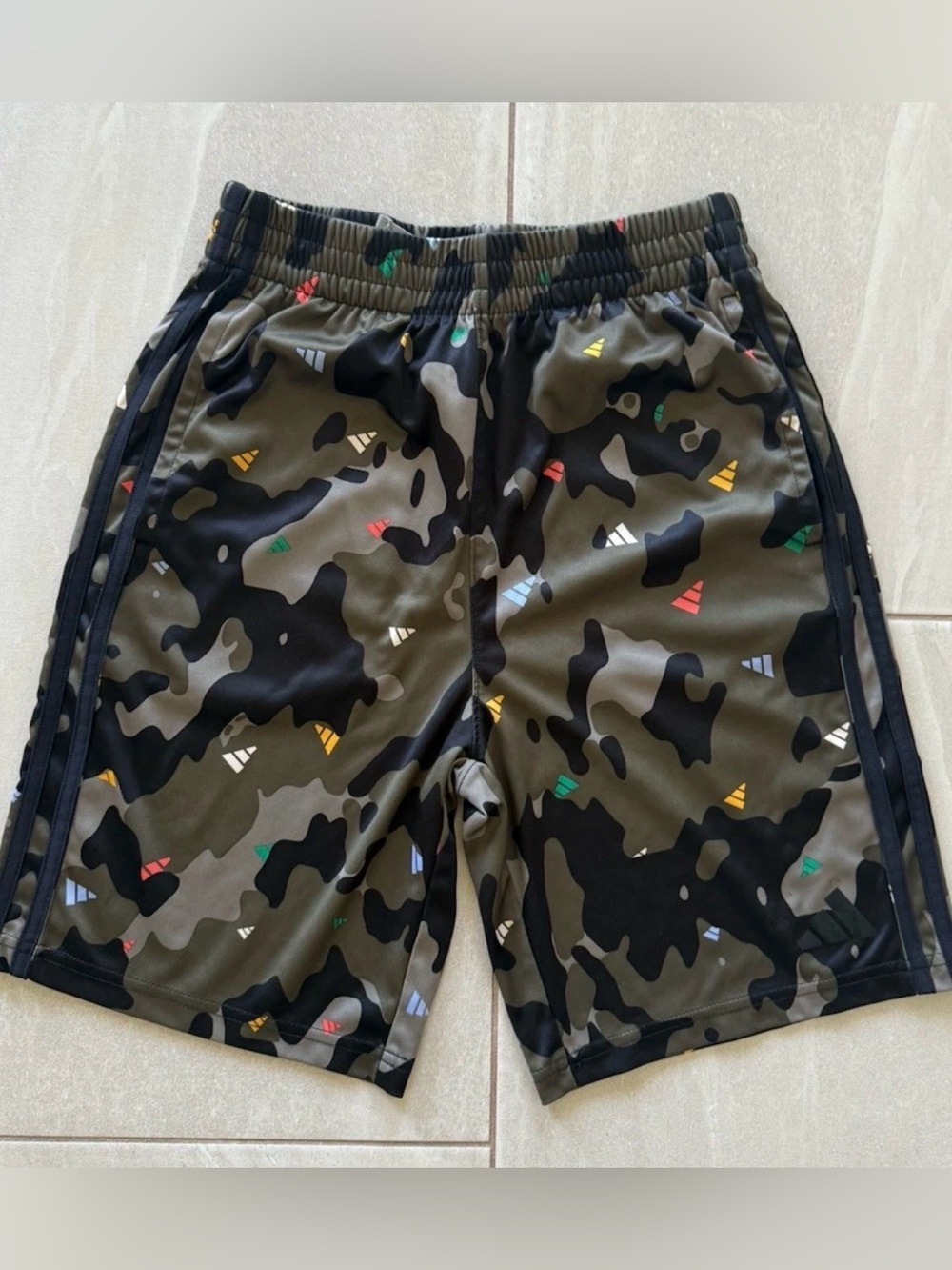 Adidas Boys Camo Athletic Shorts Size Large 14/16 Green Black Activewear